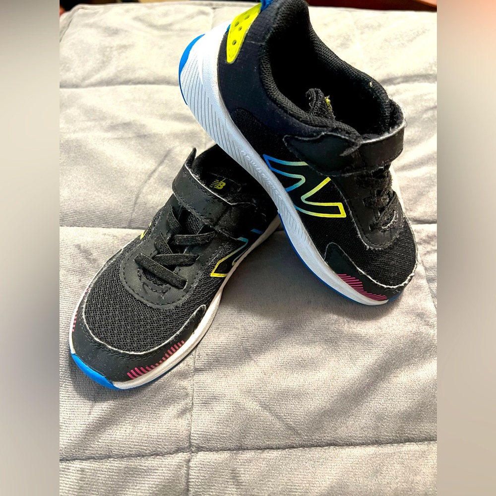 Little Girls New Balance Sneakers Size 10C